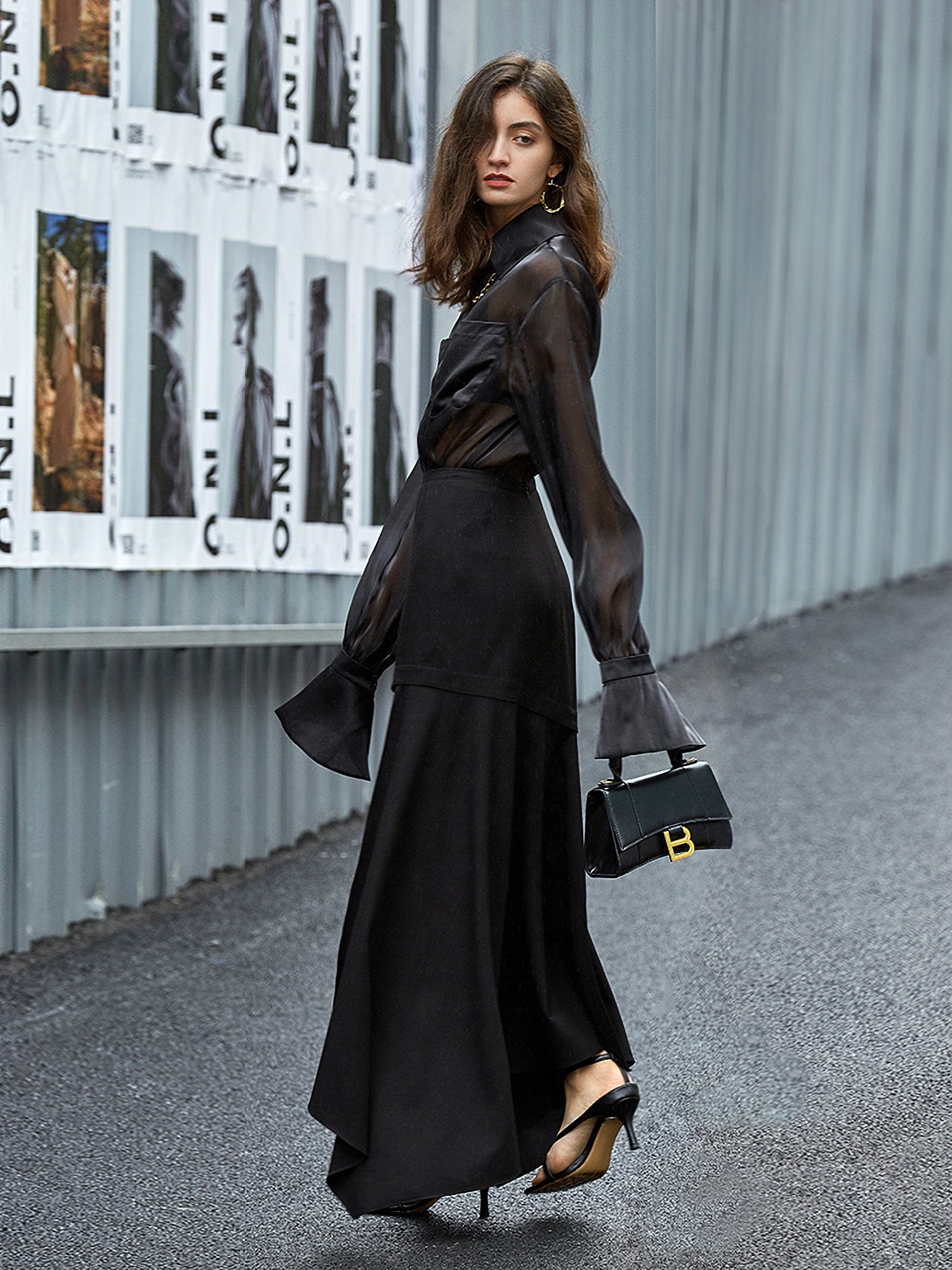 変形デザインブラックスリットスカート – Jasmine