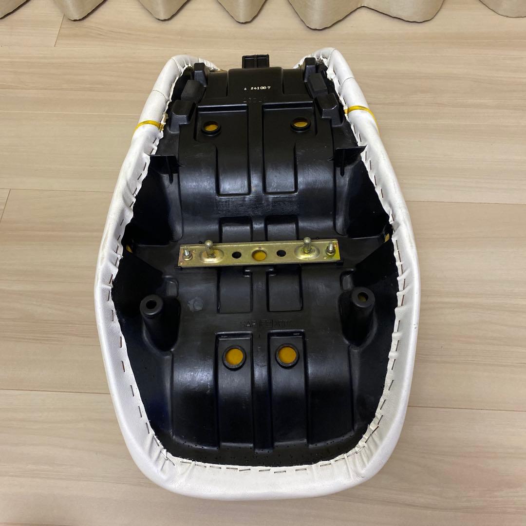 GSX400インパルス GK7CA GK79A 後期 シート - メルカリ